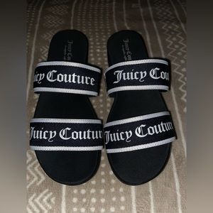 Gorgeous Juicy Couture Platform Sandals 🖤🤍